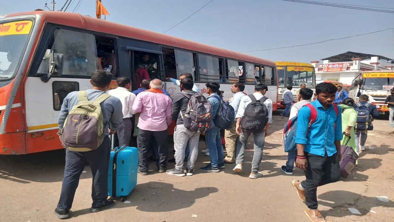 सुलतानपुर: हर 14 मिनट पर बस मिलने का दावा, फिर भी यात्री परेशान, महकमा बेखबर