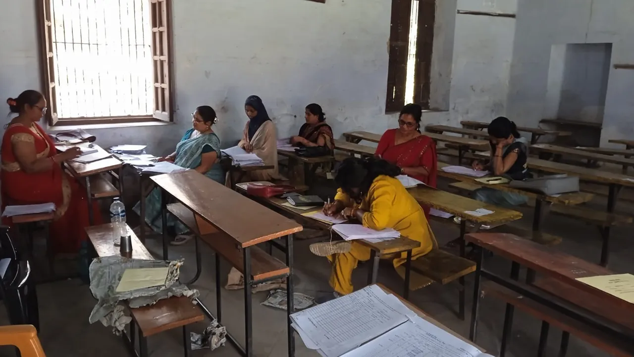 UP Board: यूपी बोर्ड की 5.14 लाख उत्तर पुस्तिकाओं का मूल्यांकन पूरा