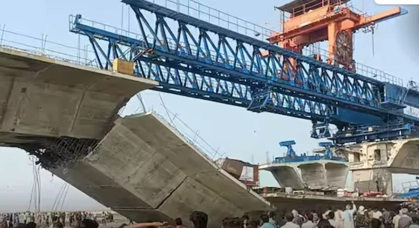 सुपौल: निर्माणाधीन पुल का हिस्सा ढहने से एक मजदूर की मौत, नौ घायल 