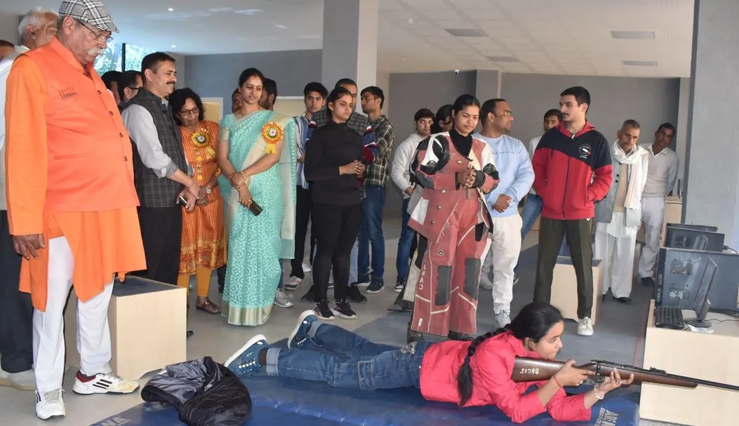 बरेली: नगर आयुक्त निधि गुप्ता ने महिलाओं को किया आगे बढ़ने के लिए प्रेरित 