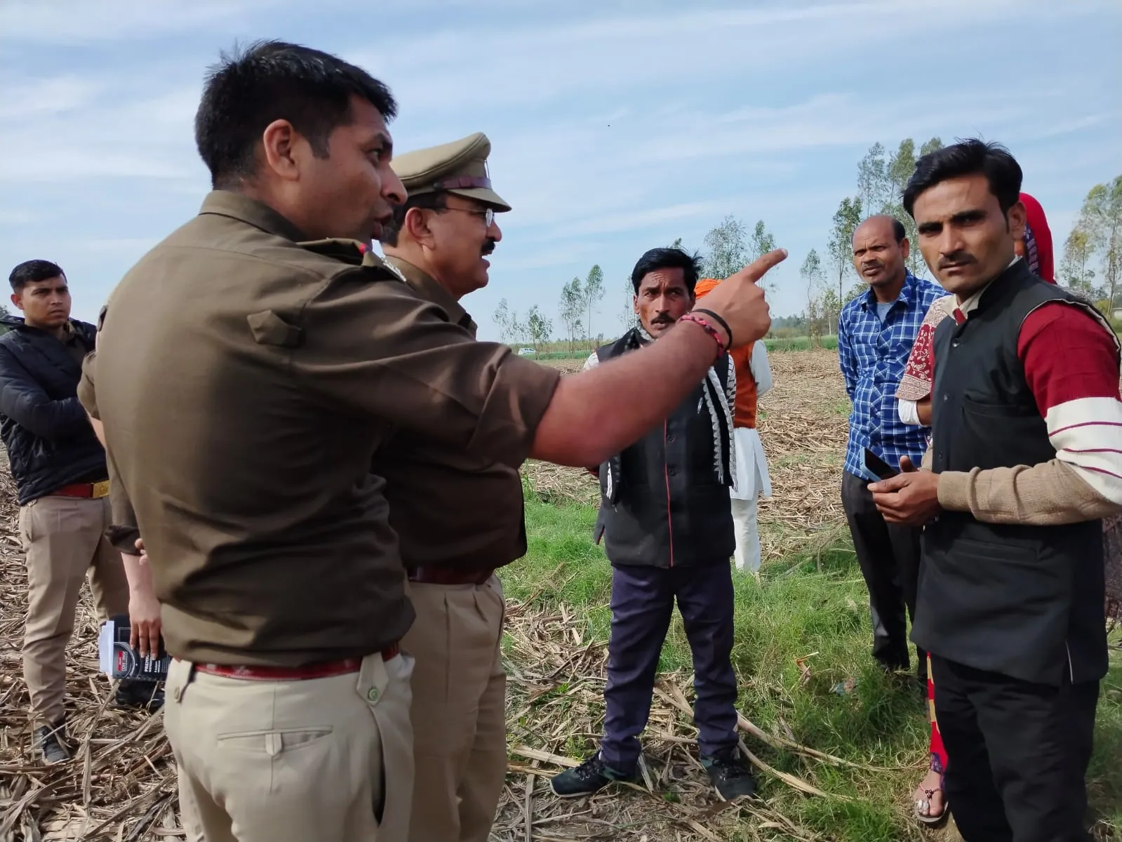 शाहजहांपुर: गन्ने के खेत में मिला मानव कंकाल, दंपती ने लापता बेटी के होने का जताया अंदेशा