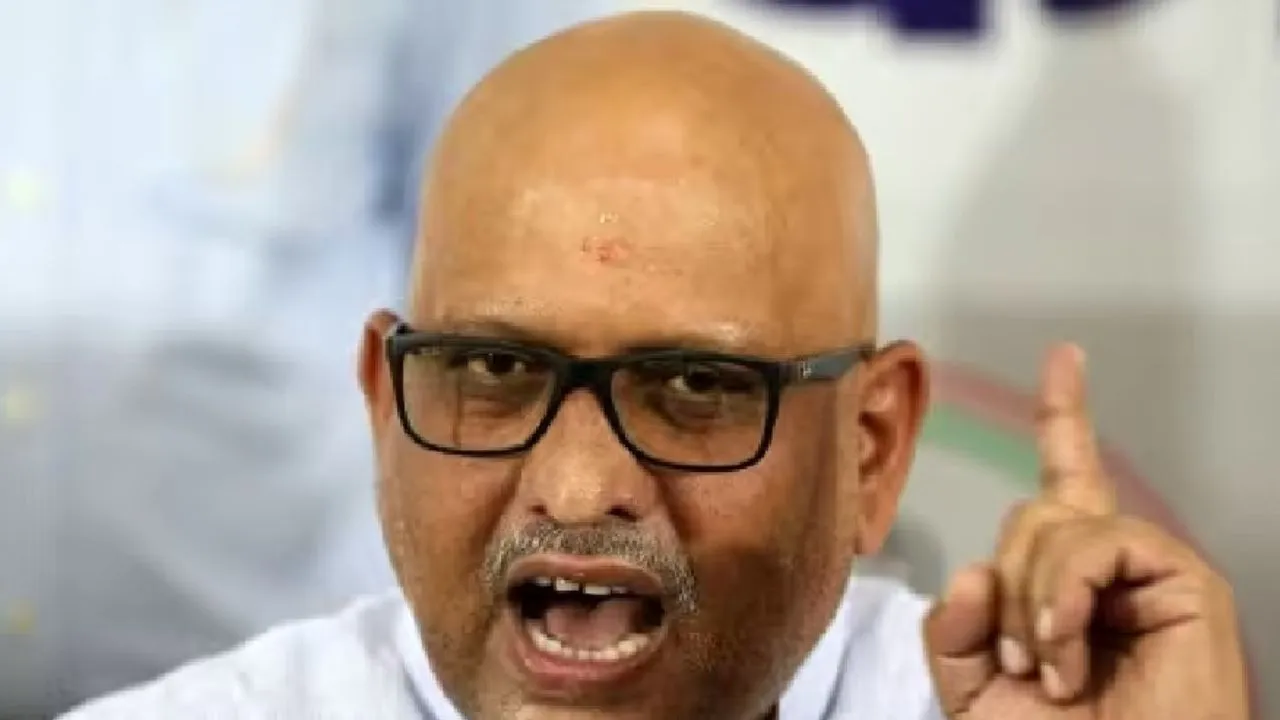 UP: किशोरियों से दुष्कर्म...पिता के फांसी लगाने के मामले ने पकड़ा तूल, कल पीड़ित परिवार से मिलेंगे कांग्रेस कमेटी अध्यक्ष अजय राय