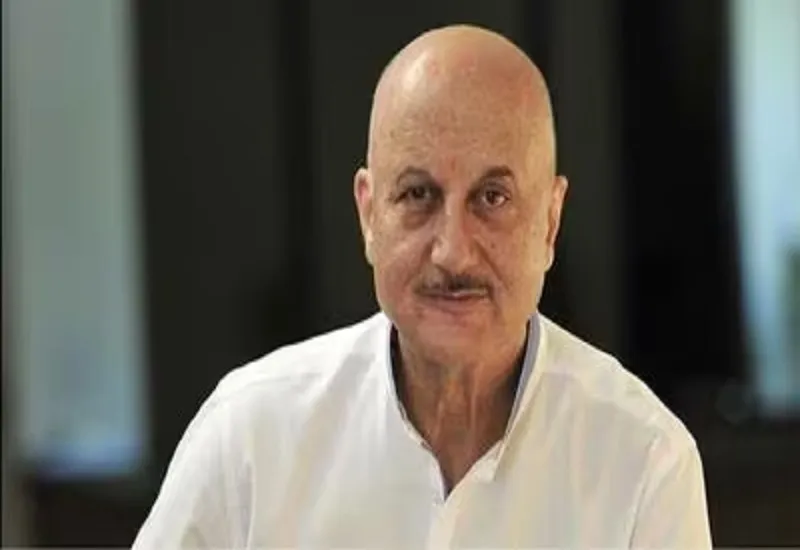 Anupam Kher Birthday : 69 साल के हुए अनुपम खेर, चार दशक लंबे सिने करियर में 500 फिल्मों में कर चुके हैं काम 