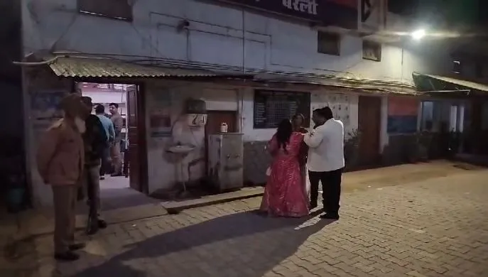 बरेली: शराब...सिगरेट पीने से रोका तो पति का चढ़ा पारा, नव विवाहिता को शादी समारोह में पीटा