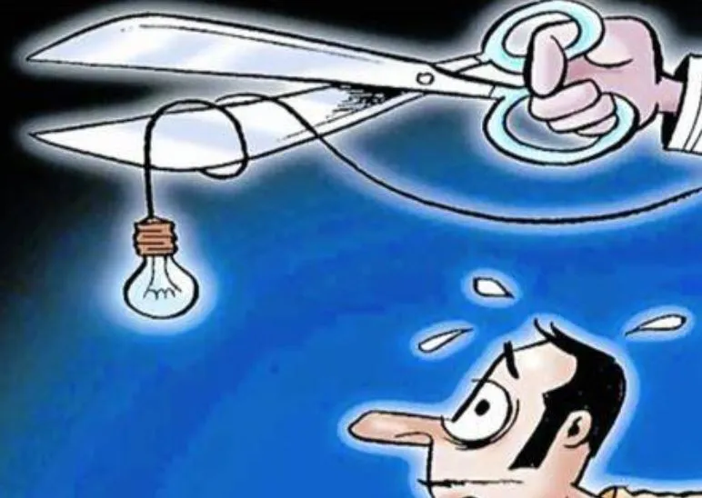 बरेली: भीषण गर्मी में बिजली कटौती से लोग बेहाल
