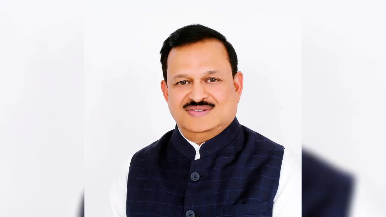 UP: कानपुर में भाजपा से रमेश अवस्थी को मिला टिकट; हर साल भव्य मैंगो पार्टी कराने के लिए हैं चर्चित 