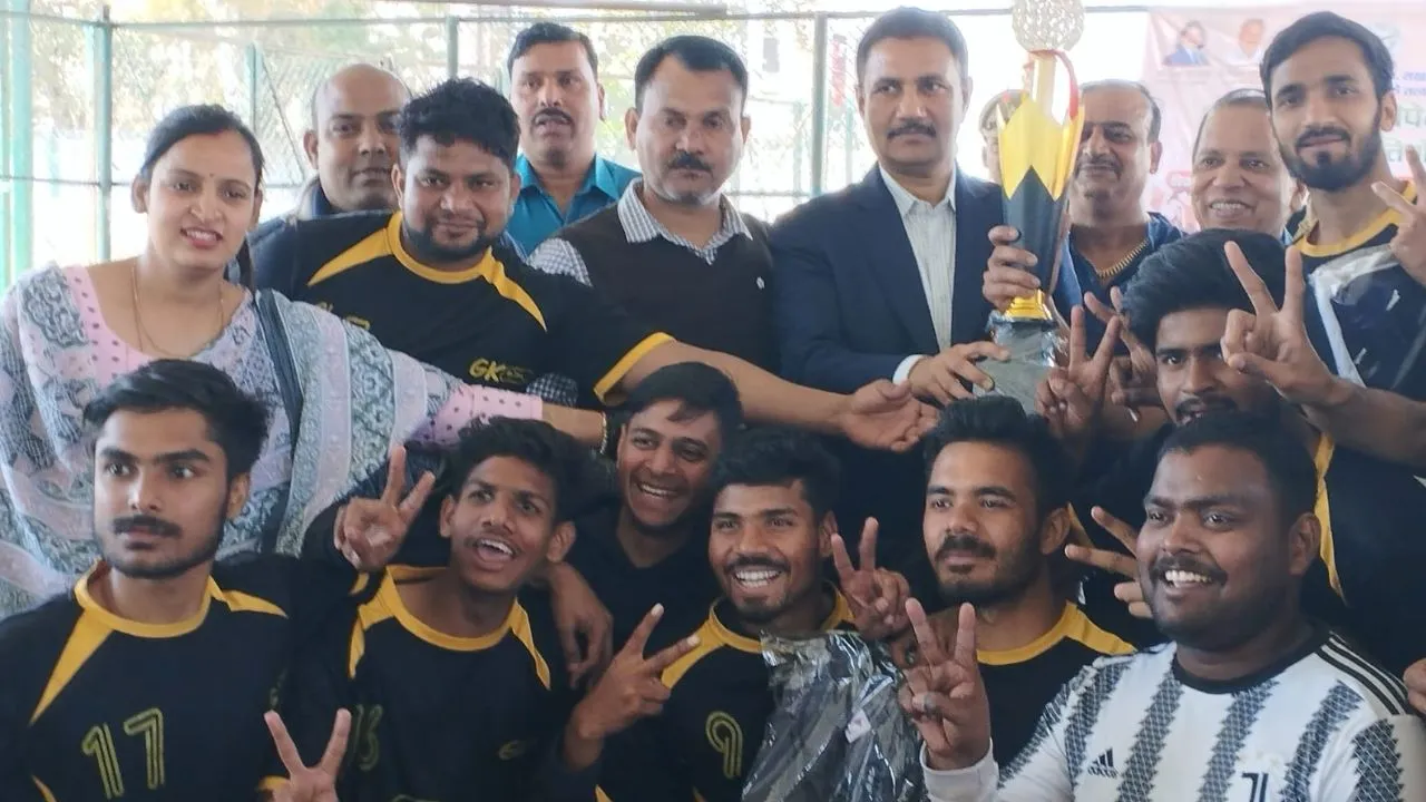 Kanpur: Green Park Stadium में ओपन स्टेट आमंत्रण सीनियर पुरुष फुटबाल संपन्न...फाइनल मुकाबले में लखनऊ बना चैंपियन