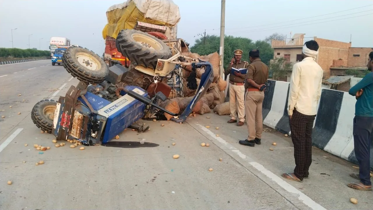 Kanpur Dehat Accident: आलू लदी ट्रैक्टर ट्राली में डीसीएम ने मारी टक्कर, हादसे में तीन लोग घायल