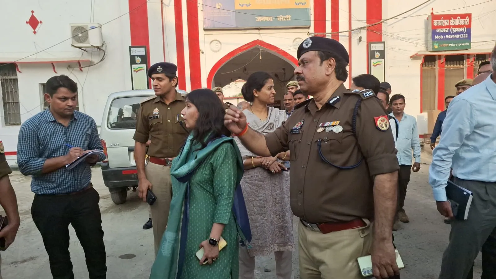 e9016928-64aa-483a-ba7c-6d03f676e67b