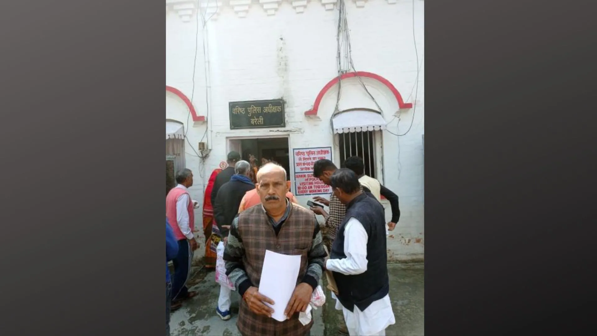 बरेली: पुलिस की वर्दी में एक और ब्लैकमेलर, शिकायत पर SSP ने इंस्पेक्टर नवाबगंज को दिया जांच का आदेश 