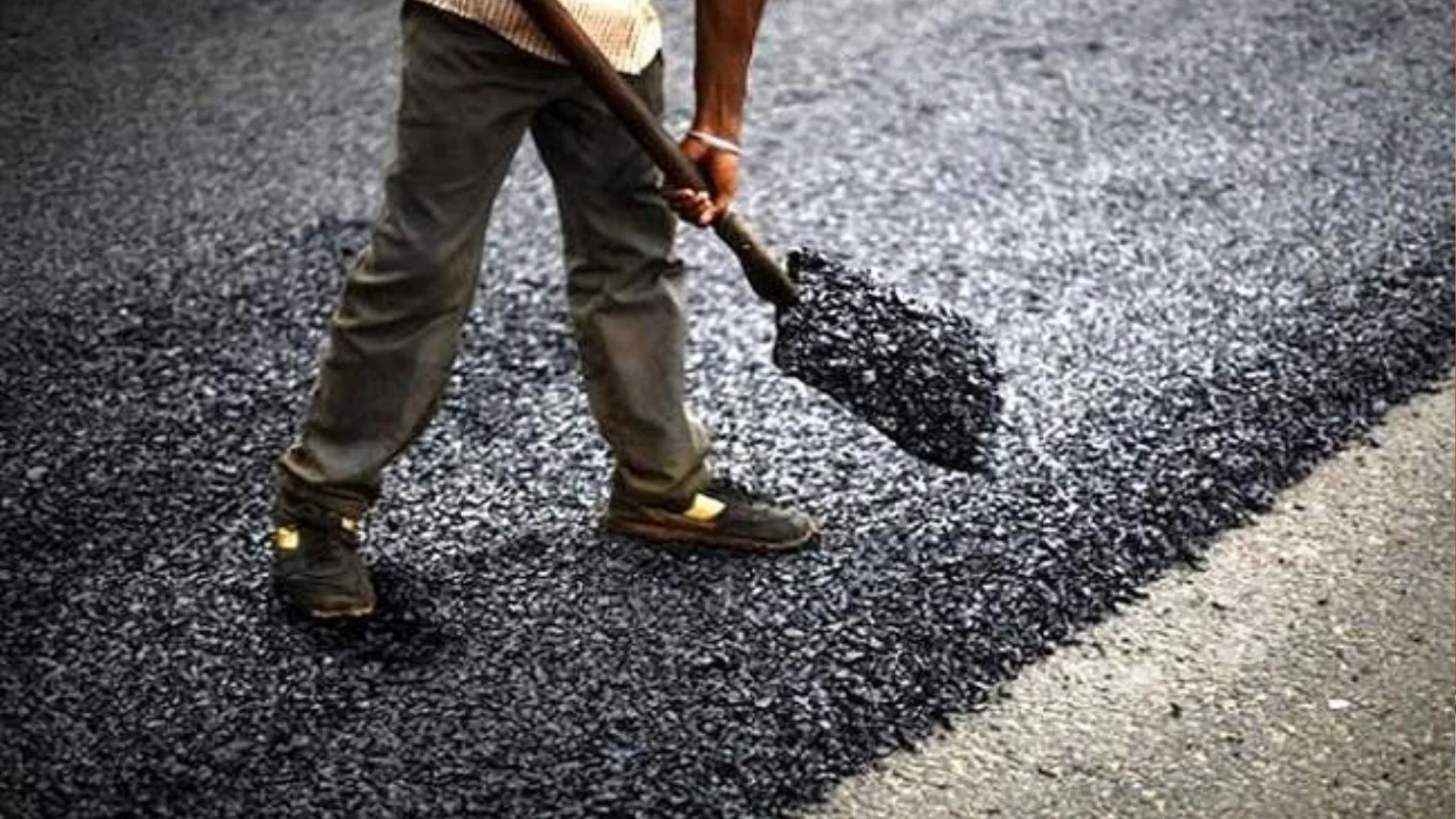 बरेली: आचार संहिता लागू होने से सड़क निर्माण के 102 टेंडर अटके