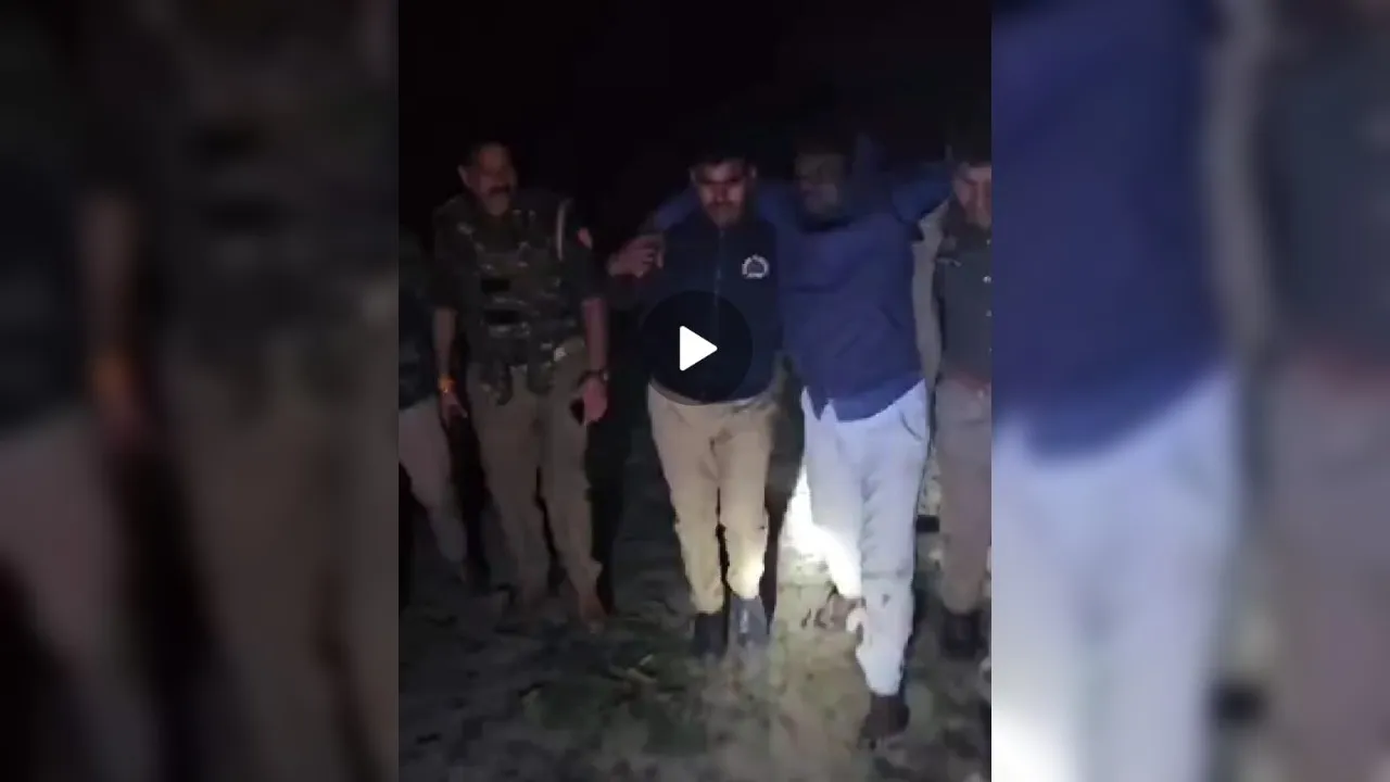 Jalaun Crime: पुलिस-बदमाशों के बीच मुठभेड़...एक के पैर में लगी गोली, तीन बदमाश गिरफ्तार