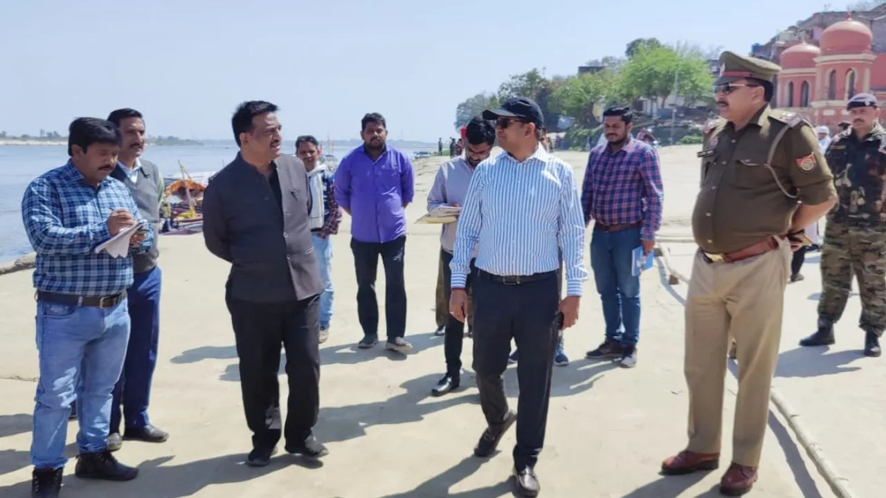 Kanpur: शिवरात्रि में दूधिया रोशनी से चमकेगा परमट मंदिर परिसर...नगर आयुक्त ने निरीक्षण कर दिए ये निर्देश