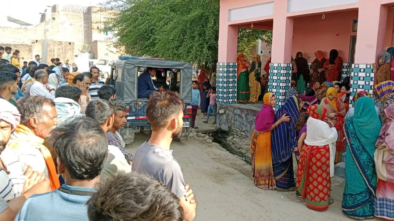 UP: ‘मेरे लिए परेशान न होना’ सुसाइड नोट लिखकर युवक ने लगा ली फांसी, मायके गई पत्नी, फोन पर किसी बात से था नाराज...