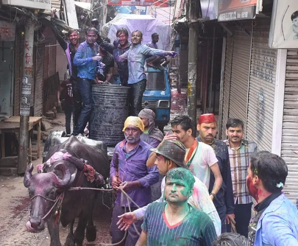Ganga Mela: सरसैया घाट पर होगी सियासी रंग की बौछार...देर रात से ही कैंप लगने हो गए शुरू 