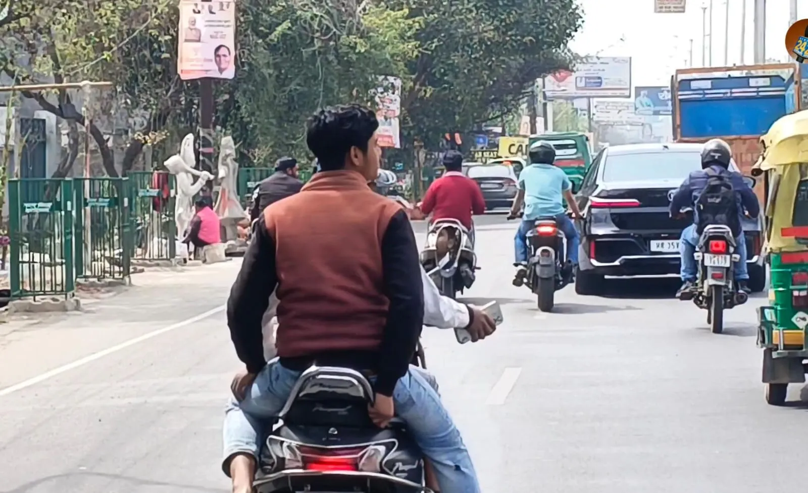 scooty 1