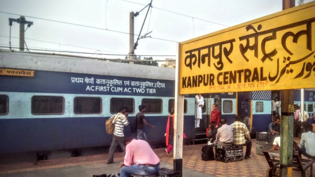 Indian Railway: यात्रीगण कृपया ध्यान दें! होली पर 18 स्पेशल ट्रेनों की बौछार...इन जगहों के लिए चलेगी