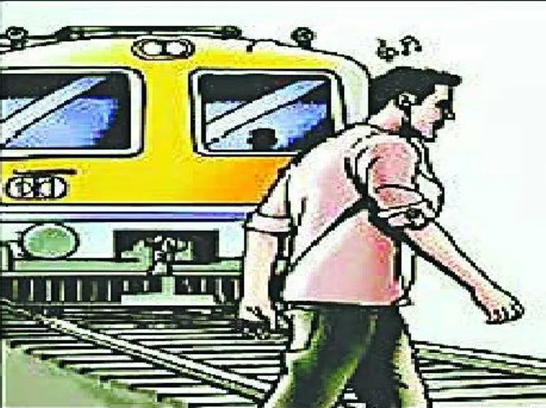 पीलीभीत: साले की शादी में आए युवक की मालगाड़ी की चपेट में आकर मौत, मचा कोहराम