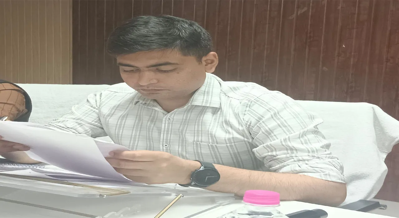 गोंडा: दो SDM का हुआ तबादला, एसडीएम सदर रहे सुशील कुमार भेजे गए तरबगंज, अवनीश त्रिपाठी को यहां मिली नई तैनाती?