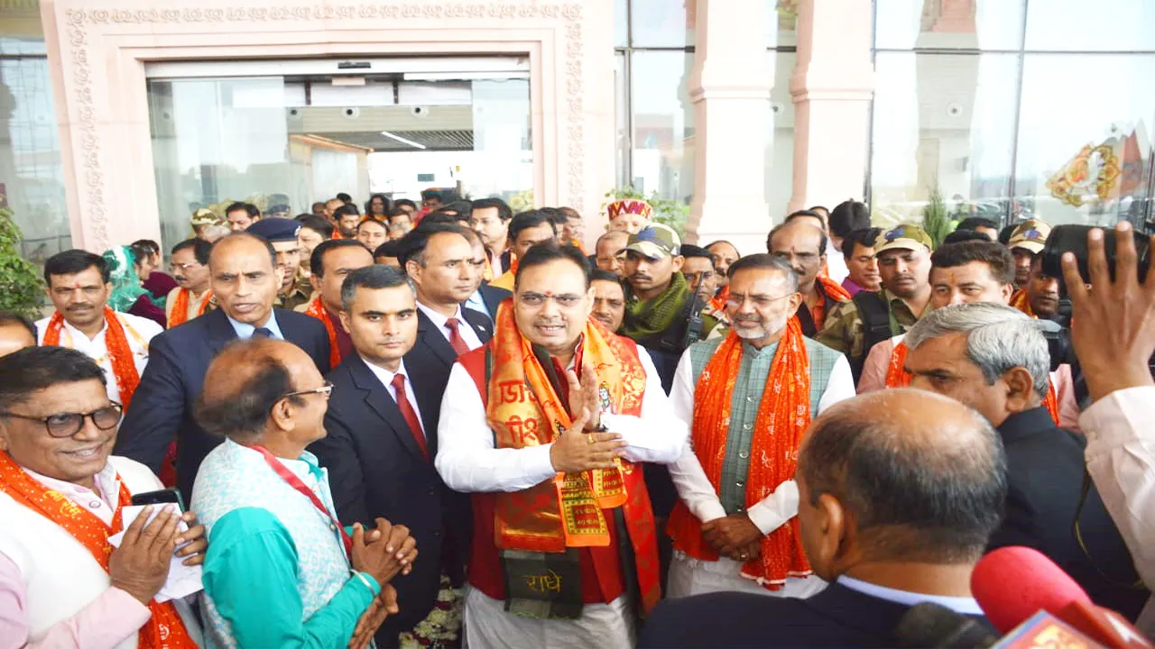 राजस्थान के सीएम पहुंचे अयोध्या, किए रामलला के दर्शन, कहा- यहां आकर मन प्रसन्न हो गया, मैं बहुत भाग्यशाली हूं...