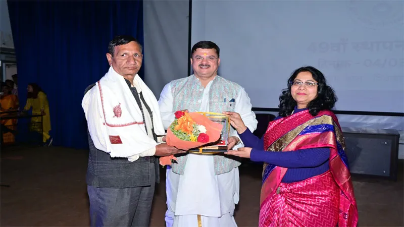 शिक्षा के मंदिर से निकलेंगे विद्वान, अयोध्या के साथ अवध विश्वविद्यालय में भी बन रहा इतिहास: महापौर