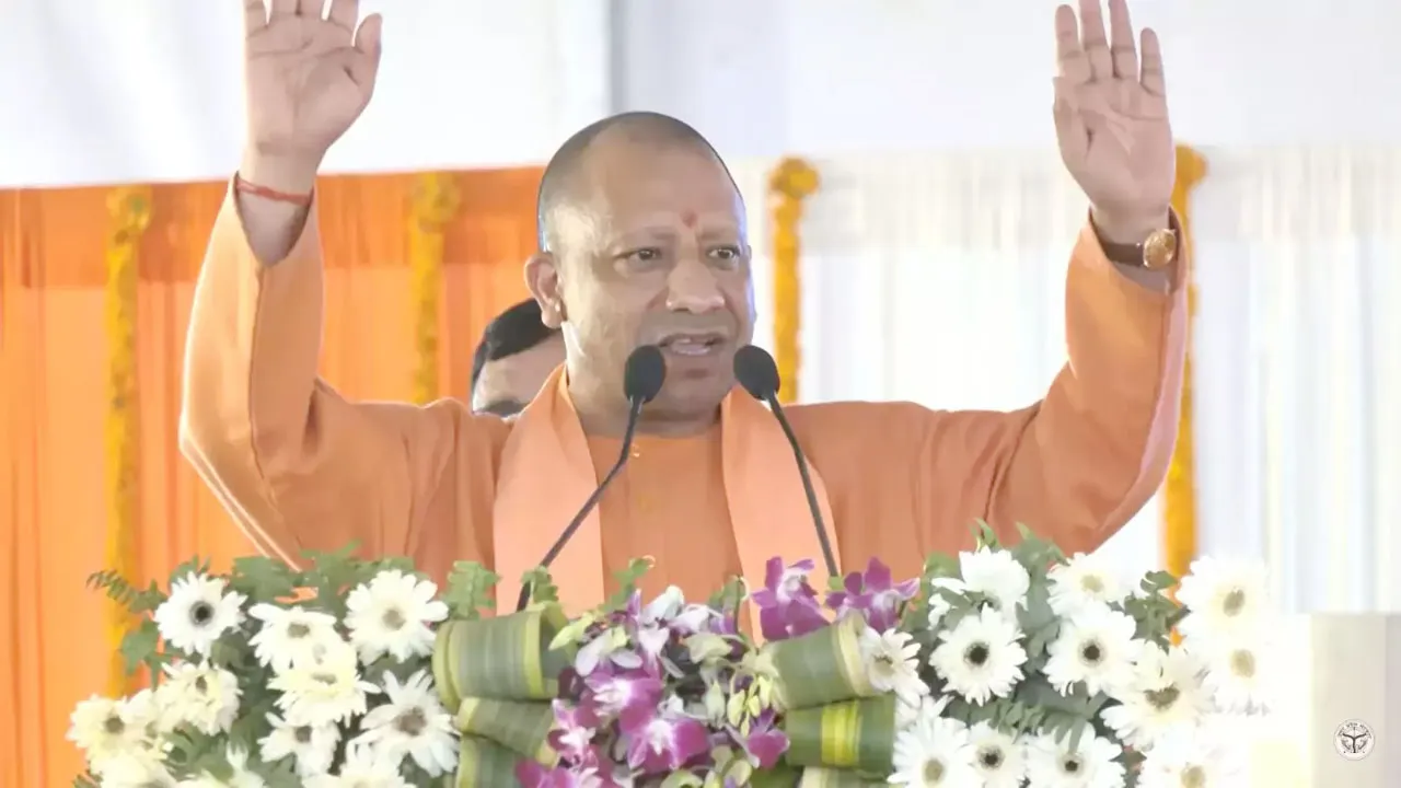 चंदौली को सीएम योगी ने दी 743 करोड़ की 78 परियोजनाओं की सौगात, जनता को बधाई देते हुए कही यह बड़ी बात...
