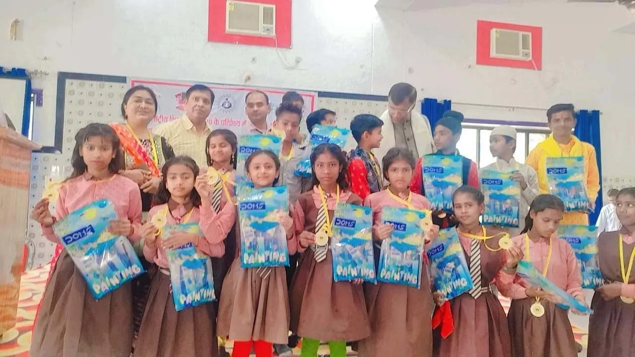 गोंडा: बेसिक शिक्षा विभाग ने आयोजित की 'हमारा आंगन हमारे बच्चे' कार्यशाला, जानिए किस बात पर हुई चर्चा... 