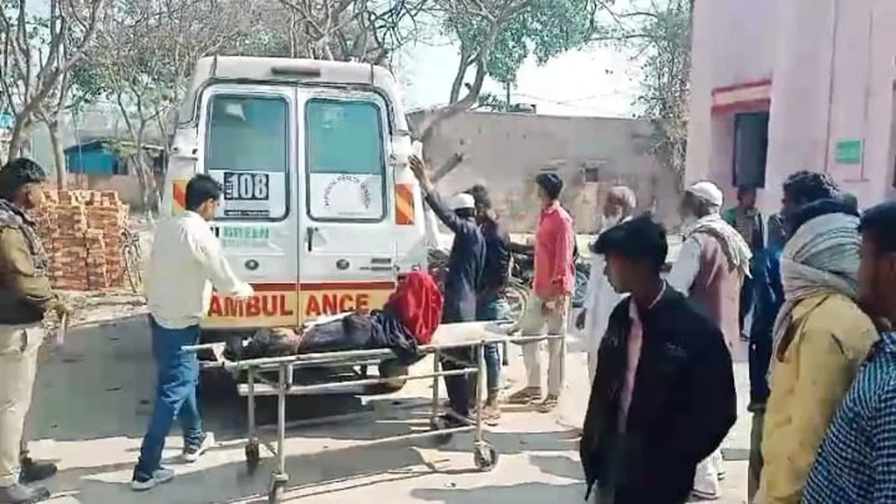 सीतापुर: दो बाइकों की भिड़ंत में एक युवक की मौत, महिला सहित दो घायल, कोहराम 