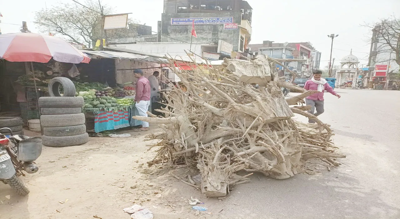 बहराइच: जिले में पांच हजार से अधिक स्थानों पर जलेगी होलिका, पुलिस की चप्पे-चप्पे पर पैनी नजर