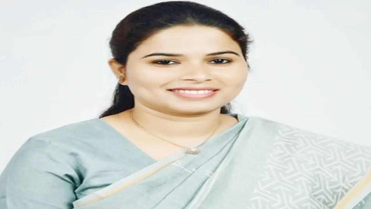 प्रयागराज: मोहब्बत का दर्द बड़ा जानलेवा होता है पूजा जी..., सपा विधायक की बीजेपी से नजदीकियां बढ़ीं तो सोशल मीडिया पर उल्टे-सीधे कमेंट करने लगे सपा समर्थक...