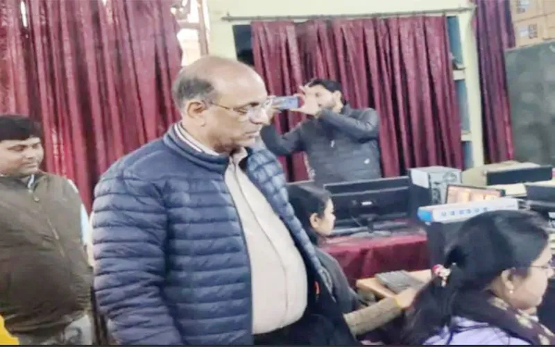 यूपी बोर्ड परीक्षा: 16 मार्च से प्रदेश के 260 मूल्यांकन केंद्रों पर जांची जाएंगी कॉपियां, कार्यक्रम घोषित