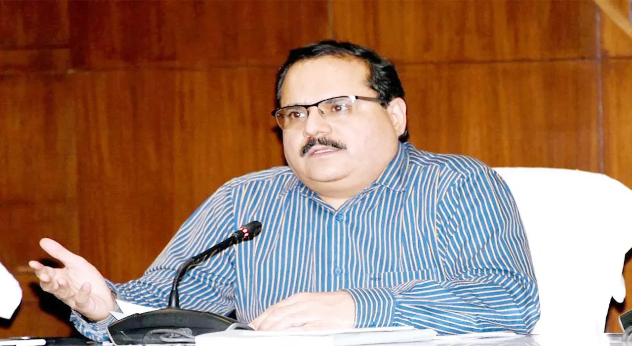 यूपी में आदर्श आचार संहिता का कड़ाई से कराया जा रहा अनुपालन और क्रियान्वयन: नवदीप रिणवा