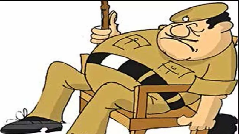 हरदोई: पुलिस सोती रही और कोतवाली के बगल में दो दुकानों से हो गई 2.30 लाख की चोरी, हड़कंप!