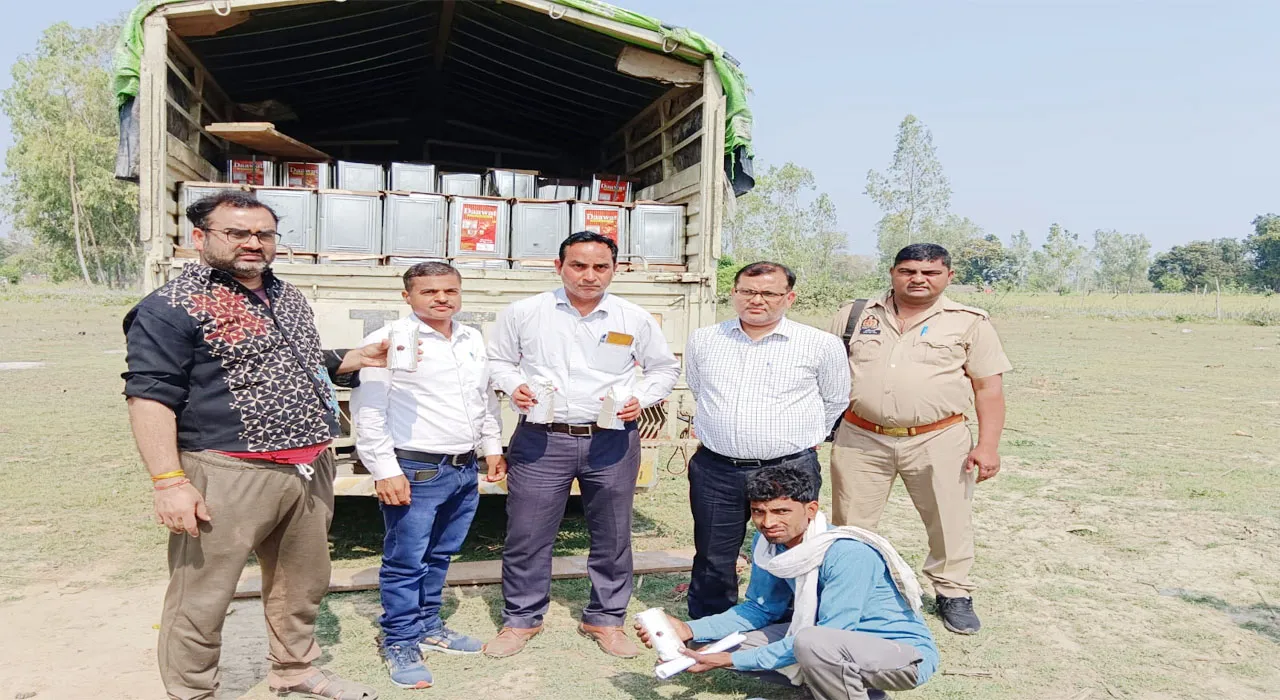 अयोध्या: खाद्य विभाग ने पकड़ा सात लाख 27 हजार का मिलावटी सामान, होली और रमजान पर खपाने की कर रहे थे तैयारी!