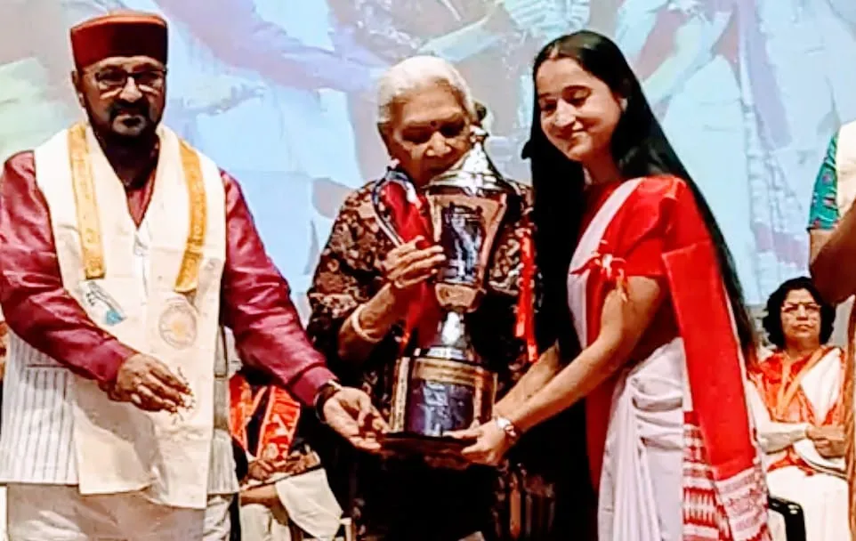 आगरा: डॉ भीमराव आंबेडकर विश्वविद्यालय का 89वां दीक्षांत समारोह संपन्न, राज्यपाल ने मेधावियों को दिए डिग्री-मेडल