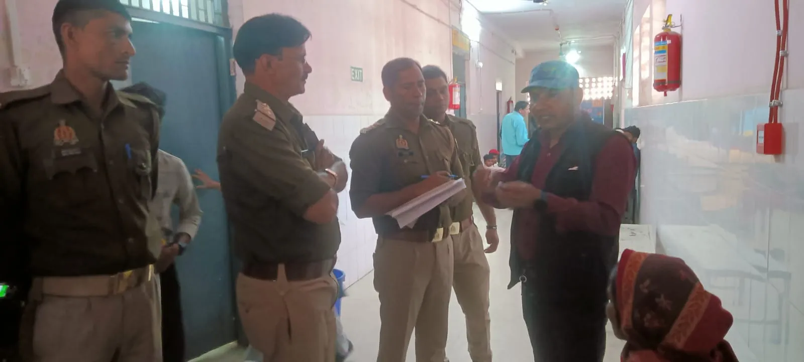 कासगंज: प्रसव के बाद नवजात की मौत, डॉक्टर पर मनमानी और अभद्रता का आरोप 