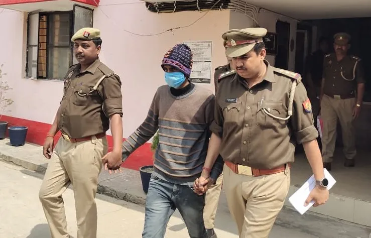 बदायूं: कोर्ट में पेश किया हत्यारोपी, 14 दिन की न्यायिक हिरासत में भेजा