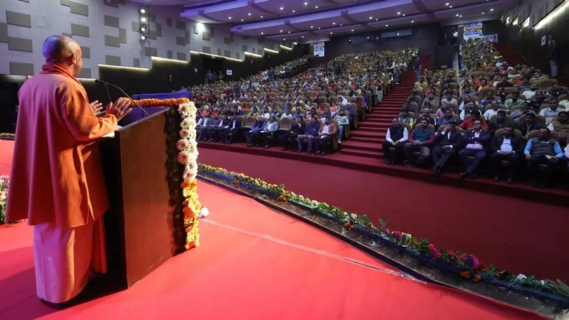 सीएम योगी ने प्रदेश में 1,100 अन्नपूर्णा भवनों का किया लोकार्पण, कहा- बिना भेदभाव सुशासन का मॉडल ही रामराज्य है  