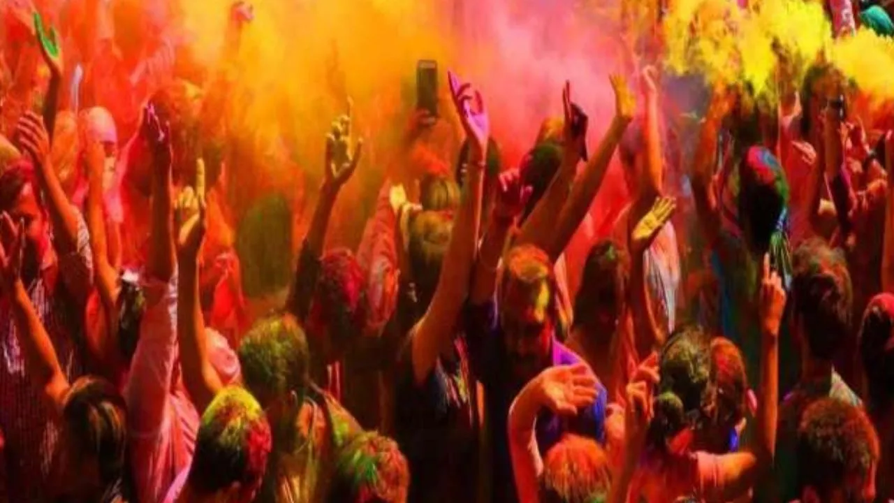 Kanpur: होली में शांति और सुरक्षा के अभियान नहीं साबित हुए कारगर; हुड़दंगियों ने तार-तार कर दी पुलिस की सारी तैयारी