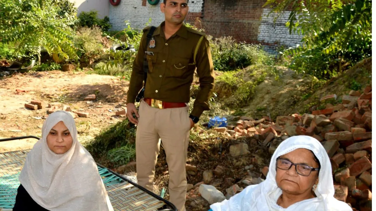 ED Raid On Irfan Solanki: ऊपरवाले पर भरोसा...आरोपियों को मिलेगी सजा, आगजनी कांड की पीड़िता ने बयां किया दर्द