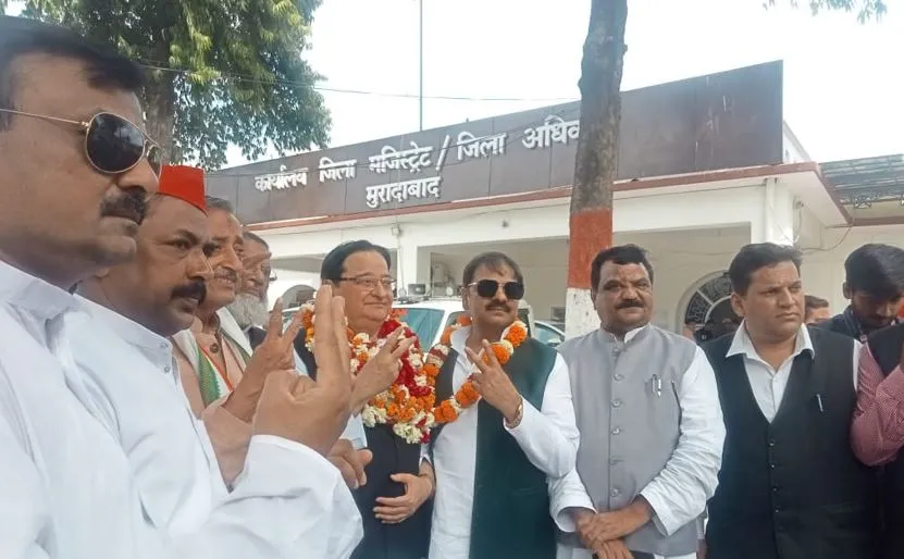 मुरादाबाद: सपा प्रत्याशी और वर्तमान सांसद डॉ. एसटी हसन ने किया नामांकन 