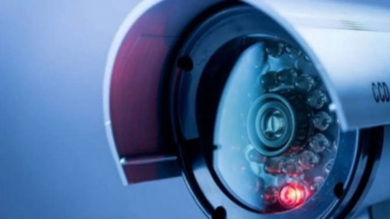 कानपुरवासियों के लिए जेके समूह का अच्छा प्रयास...त्रिनेत्र कैमरे लगाने के लिए 15 चौराहों को लिया गोद, पढ़ें- पूरी खबर