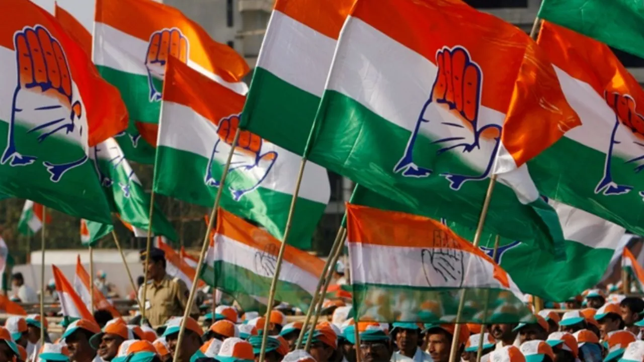 Kanpur News: कांग्रेसियों ने साधा भाजपा पर निशाना, इलेक्टोरल बांड को बताया सबसे बड़ा चुनावी चंदा घोटाला