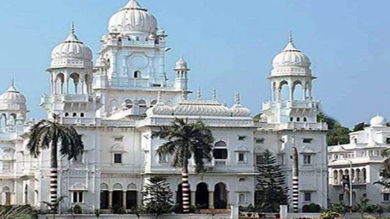 लखनऊ: केजीएमयू की MBBS स्टूडेंट ने हाथ की काटी नस, जानिये क्या था मामला