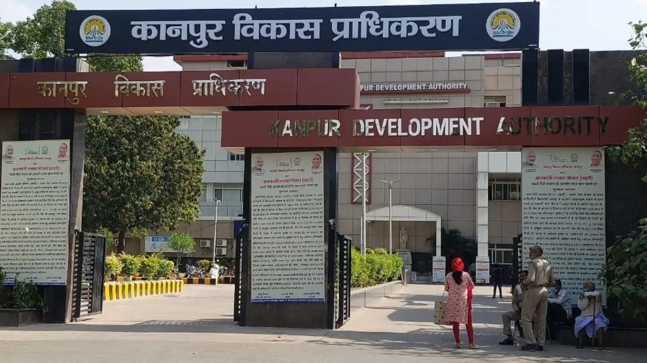 Kanpur: केडीए वीसी ने पकड़ा कूटरचित दस्तावेज; आरोपियों पर कार्रवाई के दिए आदेश, आवेदकों की सुनी समस्याएं