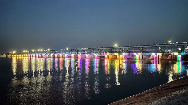 Kanpur: ‘इंडिया गेट’ और गंगा का किनारा; सैर-सपाटे का बनेगा ठिकाना, लैंड स्केपिंग व फव्वारे बिखेरेंगे आकर्षक छटा...    