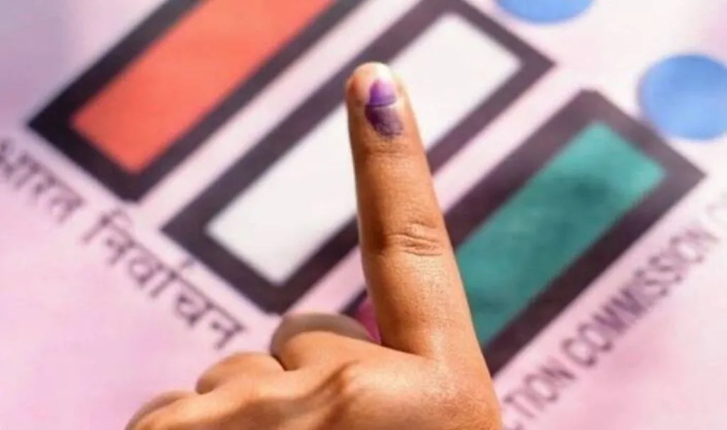 Bareilly News: त्रिकोणीय मुकाबलों का दौर अब नहीं...पिछले दो चुनावों में आमने-सामने का रहा मुकाबला