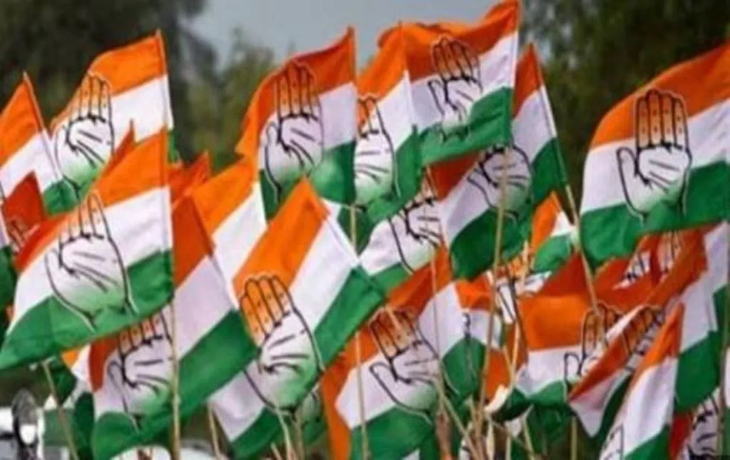 मध्य प्रदेश: कांग्रेस का दिग्गजों पर दांव, दिग्विजय-भूरिया को चुनावी मैदान में उतारा 