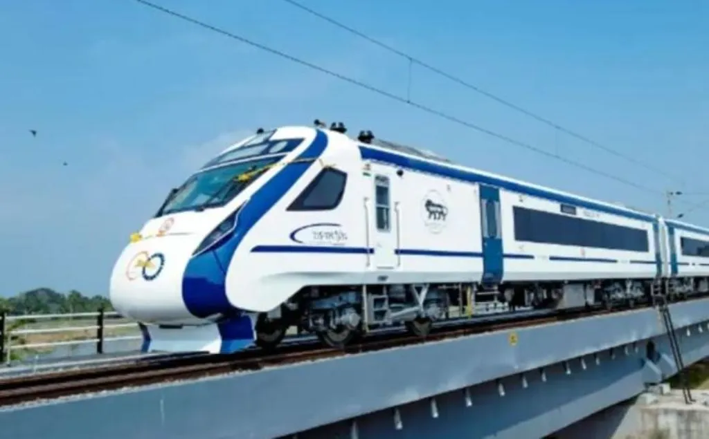 पहले दिन 200 लोगों को बरेली से लखनऊ लेकर जाएगी वंदेभारत, 70 से ज्यादा स्काउट गाइड के बच्चे ट्रेन में होंगे सवार