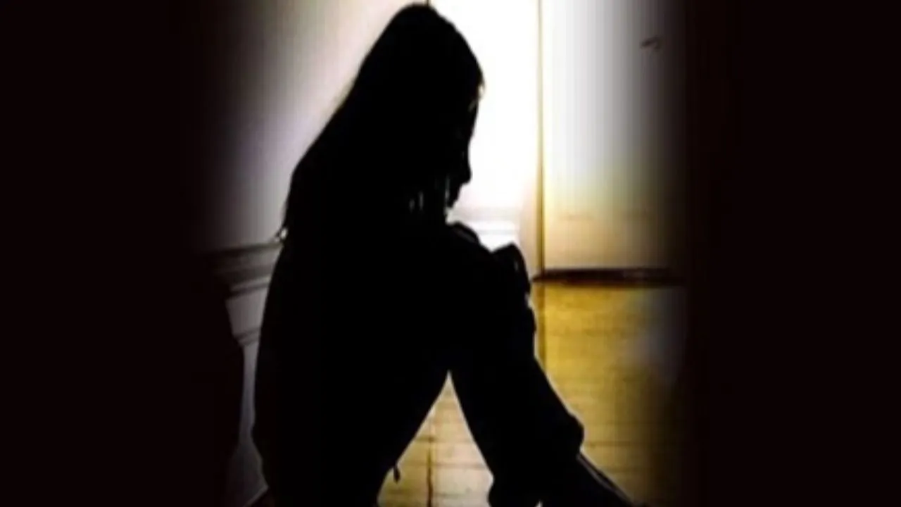 लखनऊ: 17 दिन से केजीएमयू में भर्ती है दुष्कर्म पीड़ित बच्ची, 9 महीने बाद भी नहीं मिली आर्थिक मदद, आयोग ने डीएम को लिखा पत्र 